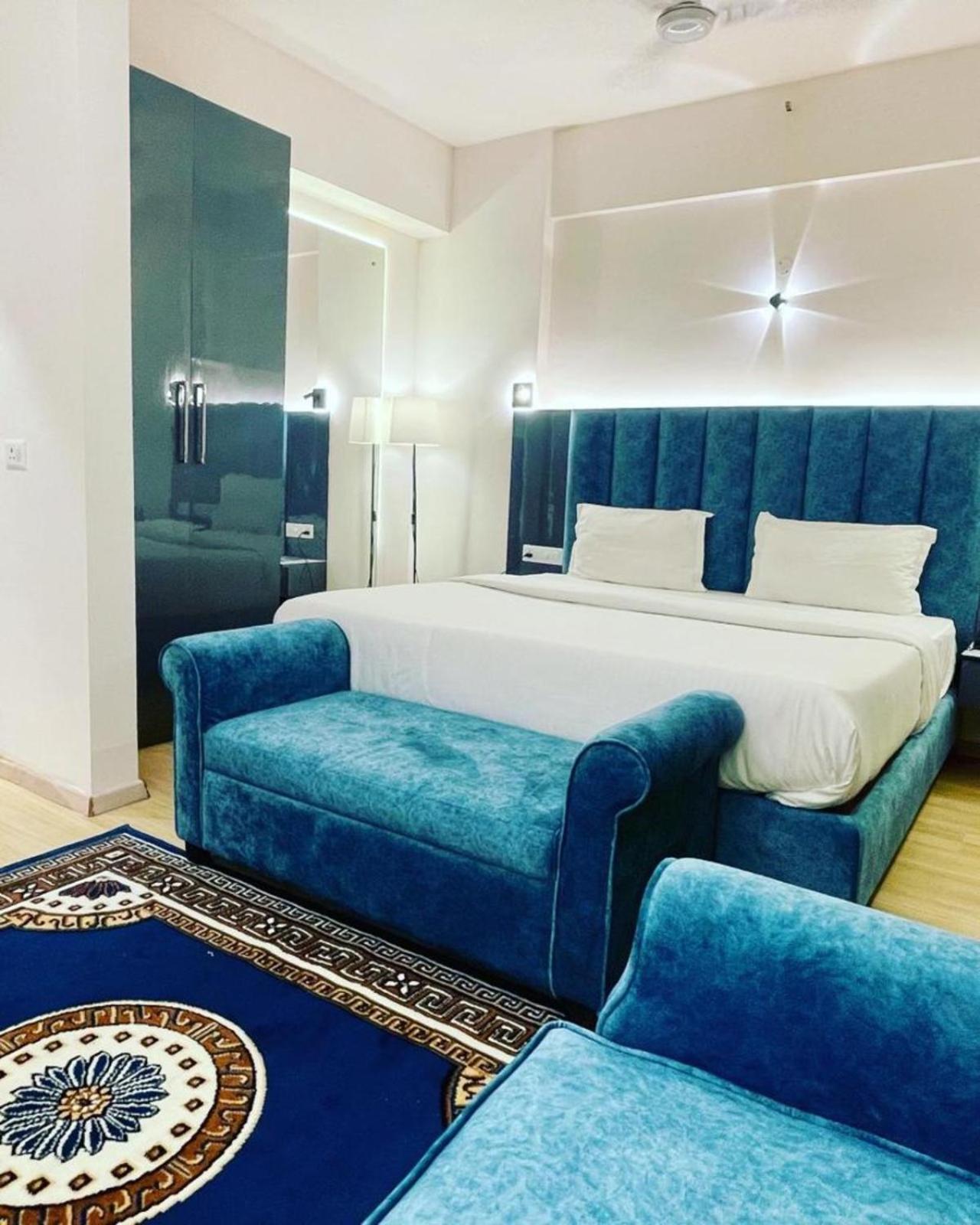 The Grace Residency - Gomtinagar, Lucknow Aparthotel Kültér fotó