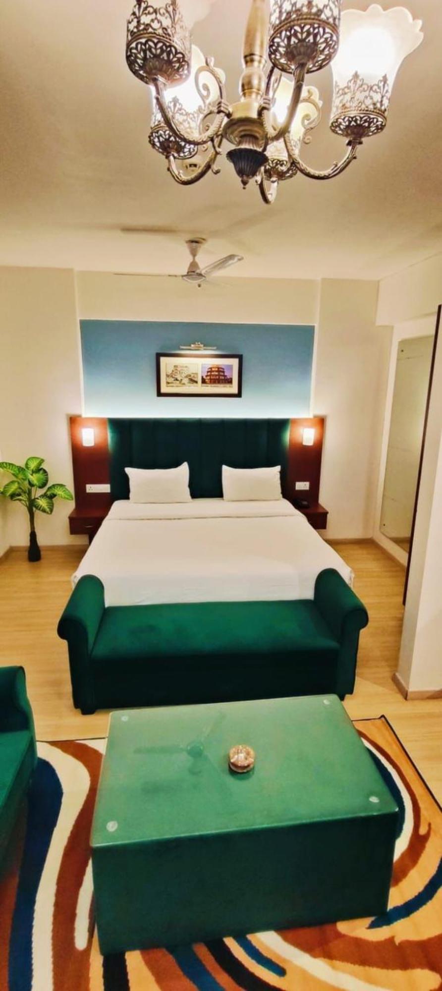 The Grace Residency - Gomtinagar, Lucknow Aparthotel Kültér fotó