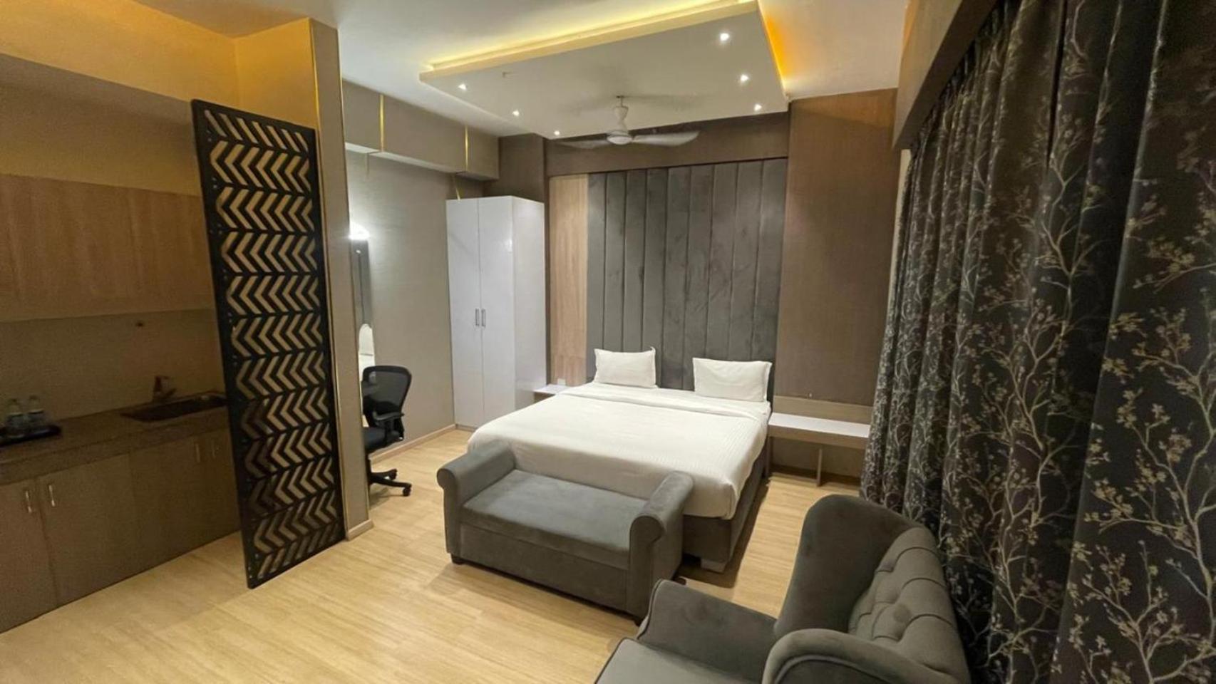 The Grace Residency - Gomtinagar, Lucknow Aparthotel Kültér fotó