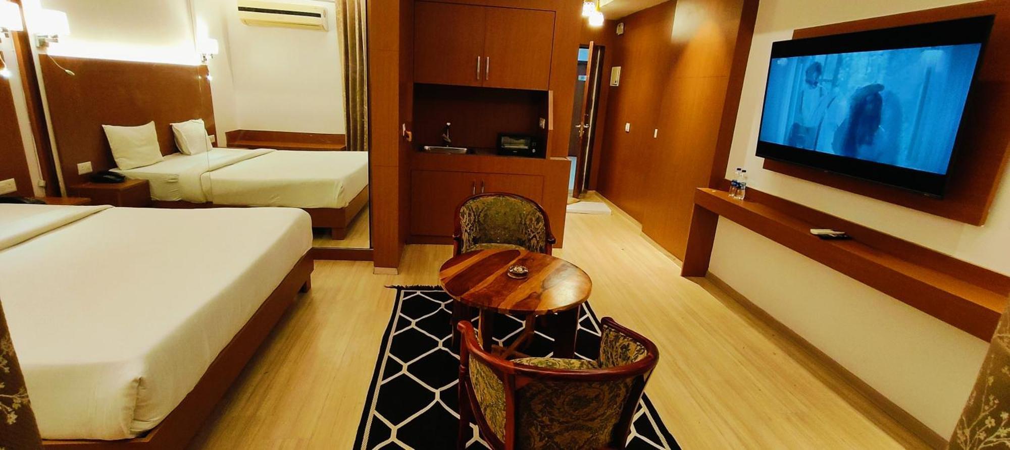 The Grace Residency - Gomtinagar, Lucknow Aparthotel Kültér fotó