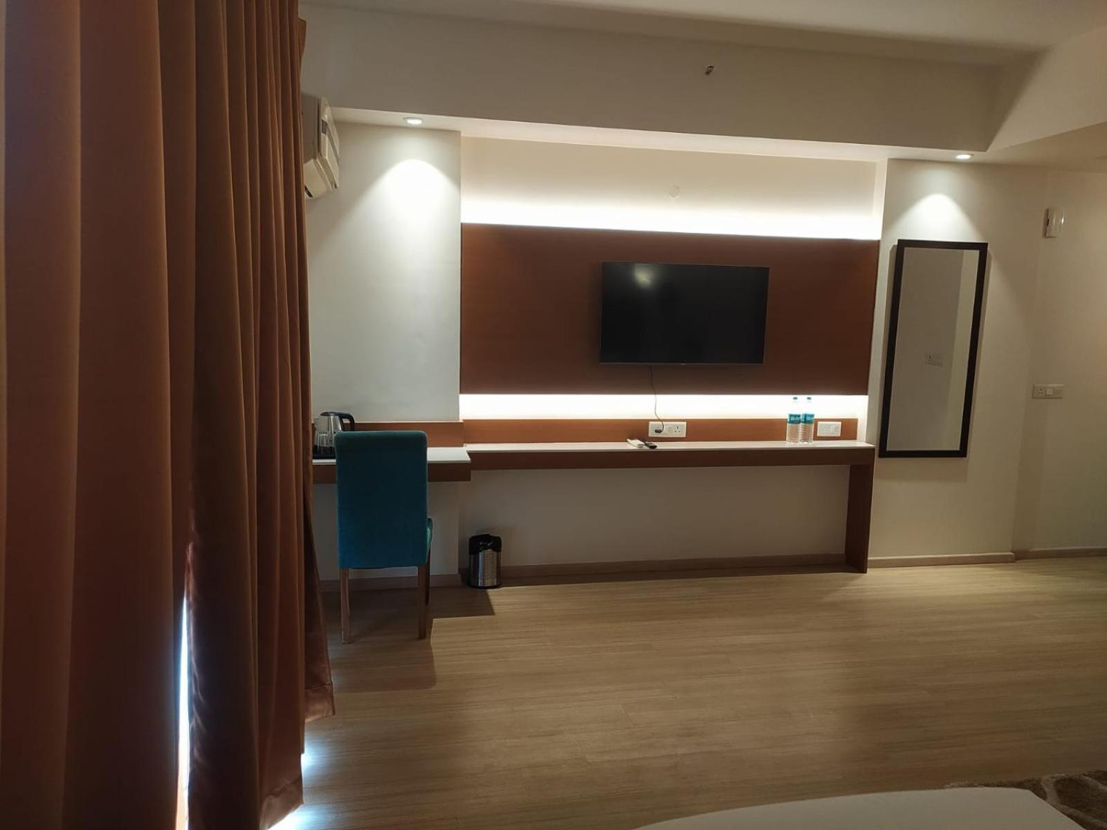 The Grace Residency - Gomtinagar, Lucknow Aparthotel Kültér fotó